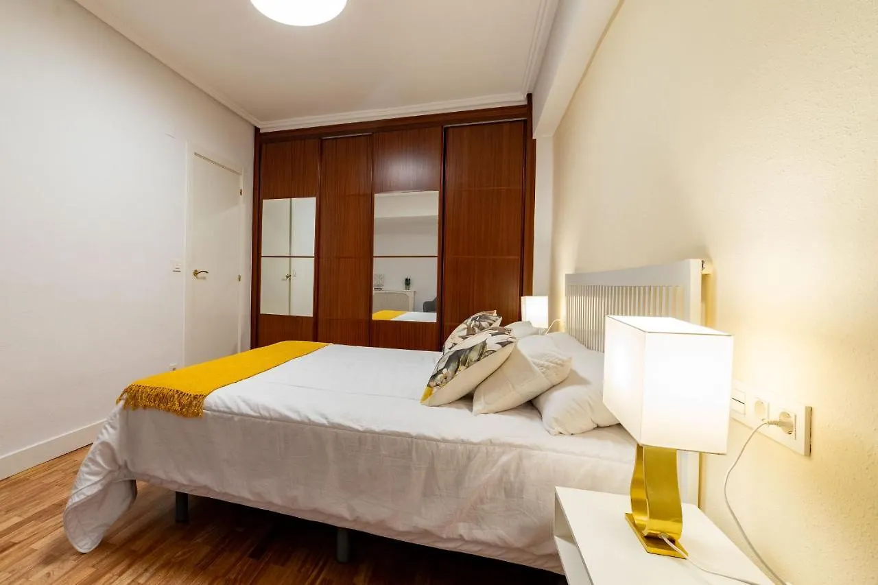 Cute And Comfy Apartment By Cisan Rentals Сан-Себастьян